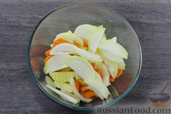 Мясо, запечённое с овощами в пергаменте